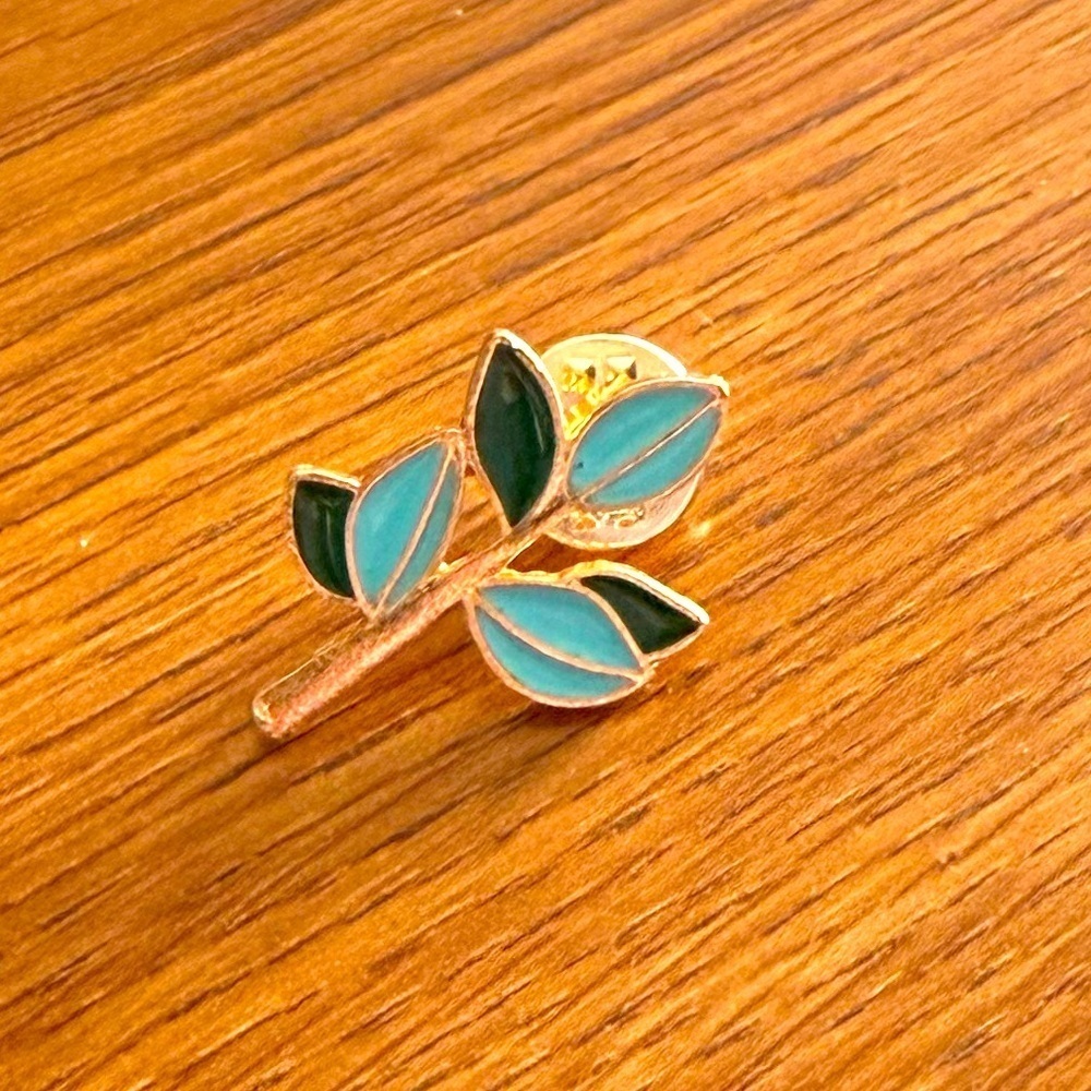 Women’s Jewelry Cute Elegant Blue Green Leaf Enamel Pin with Hint of Gold